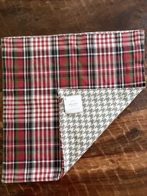 Funda de almohada reversible Pottery Barn a cuadros/pata de gallo 18x18 Foto 1 de 4