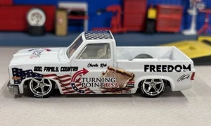 HOT WHEELS 83 SILVERADO PERSONALIZADO--PUNTO DE INFLEXIÓN EE. UU.-CON NEUMÁTICOS DE GOMA GOODYEAR - Imagen 1 de 4