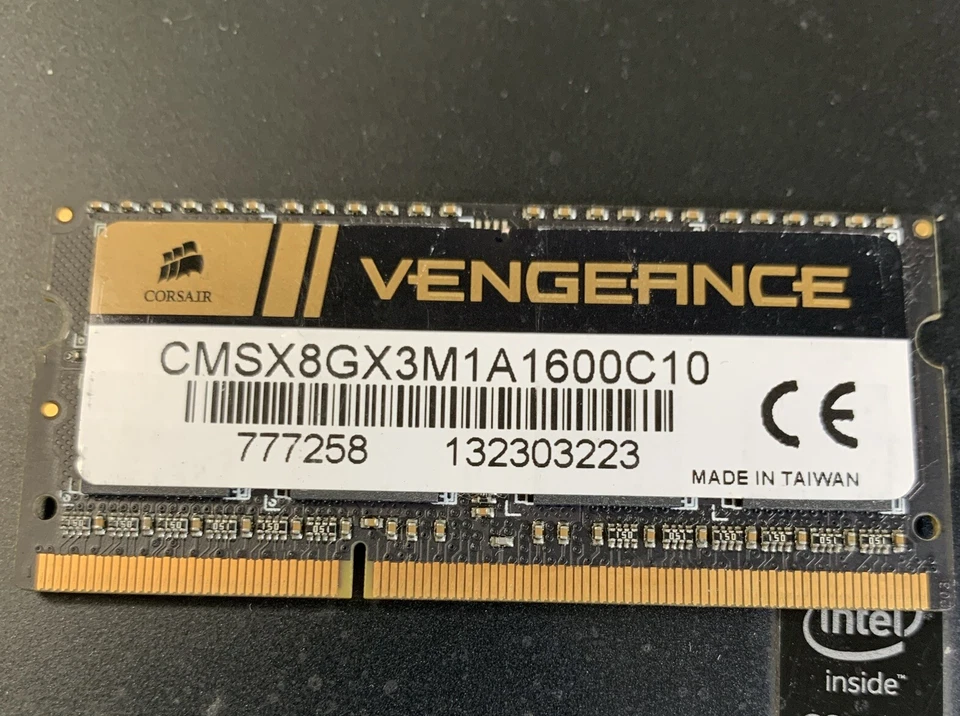 CORSAIR VENGEANCE PC3-12800 8 GB SO-DIMM 1600 MHz memoria DDR3 - Immagine 1 di 1