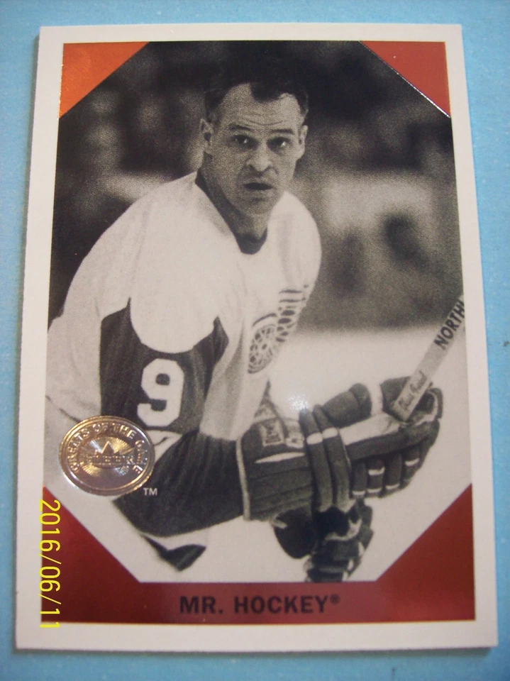 2001/02 Fleer (Greats of the Game) Retro "Retrospection" Insert # 1 Gordie Howe! - Image 1 of 2