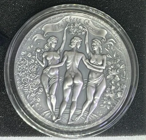 The Three Graces Celestial Beauty 2 Unzen antikes Finish Silbermünze Kamerun 2020 - Bild 1 von 5