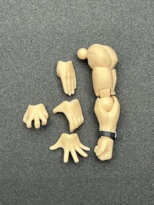 Troncos Tonsen Arttoys Warped Vengeance B forraje brazo izquierdo y manos - Imagen 1 de 3