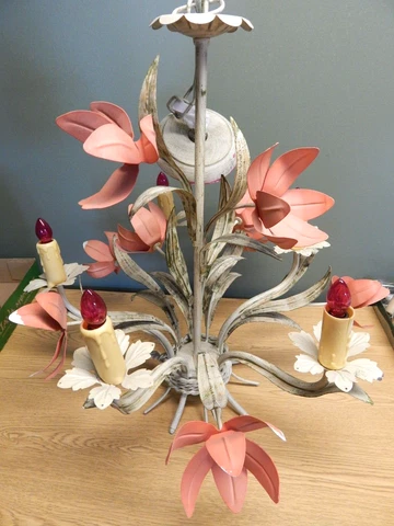 VINTAGE TOLE 5 LIGHT CHANDELIER, PINK/PEACH FLOWERS, PINK BULBS Cover