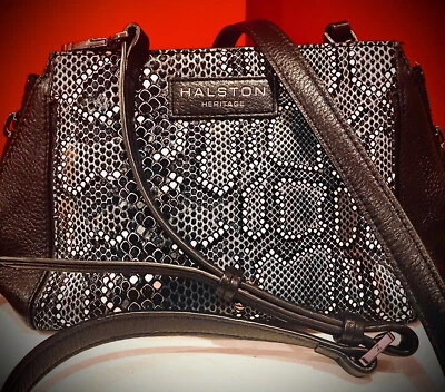Bolso Bandolera Estampado Pitón HALSTON Heritage Cuero Doble Cremallera Usado en Excelente Condición Foto 1 de 4