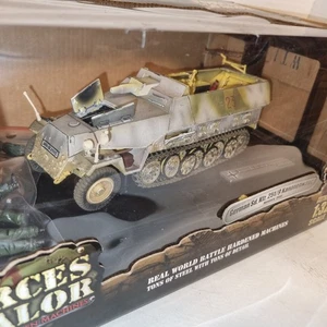 1/32 Forces of Valor 81510 German Sd. Kfz. 251/9 Kanonenwagen Hungary 1945 - Bild 1 von 3