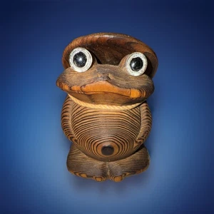 Vtg Cryptomeria Buddha Frog With Hat! 2.5” X 2” Signed - Picture 1 of 5