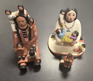 Figure in ceramica fatte a mano Navajo firmate William Begay 142/200 85/200 - Foto 1 di 16