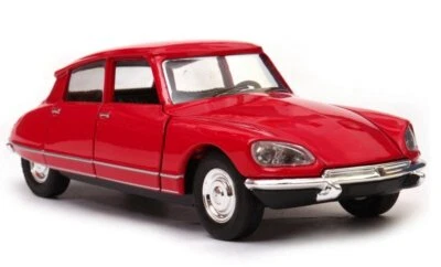 CITROEN DS 23 - 1973 - red - WELLY 4,5 inch - Immagine 1 di 4