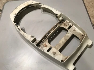 Johnson seahorse Evinrude 4hp twin- Middle cowling - Image 1 of 2