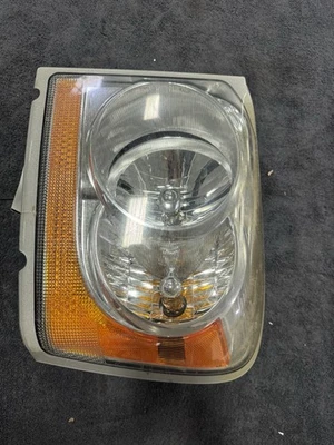 Faro izquierdo del conductor 3 enchufes de lámpara para Dodge Durango 2004-2005 Foto 1 de 4