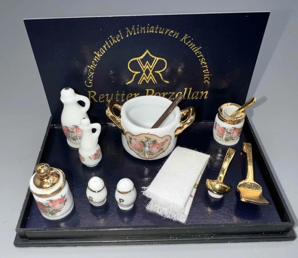 MINIATURE DOLLHOUSE 1:12 SCALE REUTTER CLASSIC ROSE STOVE TOP SET - 1.844/5 - Image 1 of 2