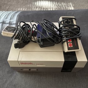 Nintendo NES Action Set Home Console - White/Gray 2 Controllers Plus Power Plug