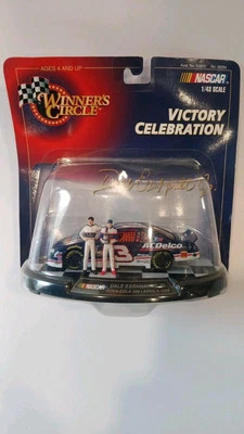  Dale Earnhard Jr, Dale Earnhardt Sr #3 AC Delco 胜利庆典 1:43  — 第 1/4 张图片