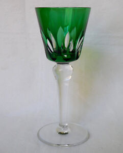 Verre à vin du Rhin ROEMER cristal de ST LOUIS modèle JERSEY overlay vert SIGNE