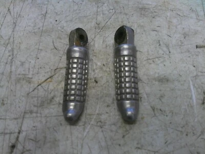 1995-1999 Suzuki Bandit 600 GSF600 estriberas traseras izquierda derecha pasajero Foto 1 de 4