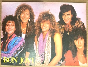 DOS CARTELES ORIGINALES DE REVISTA CENTRAL BON JOVI 1987 AMÉRICA LATINA - Imagen 1 de 2