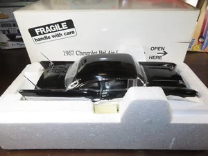 Danbury Mint 1957 Chevy Bel Air Sport Coupe 1/24 - Picture 1 of 3
