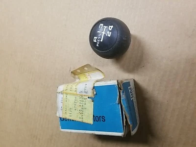 Perilla de cambio de transmisión de 4 velocidades Chevrolet Chevette 1976-1981 470716 NOS Foto 1 de 3