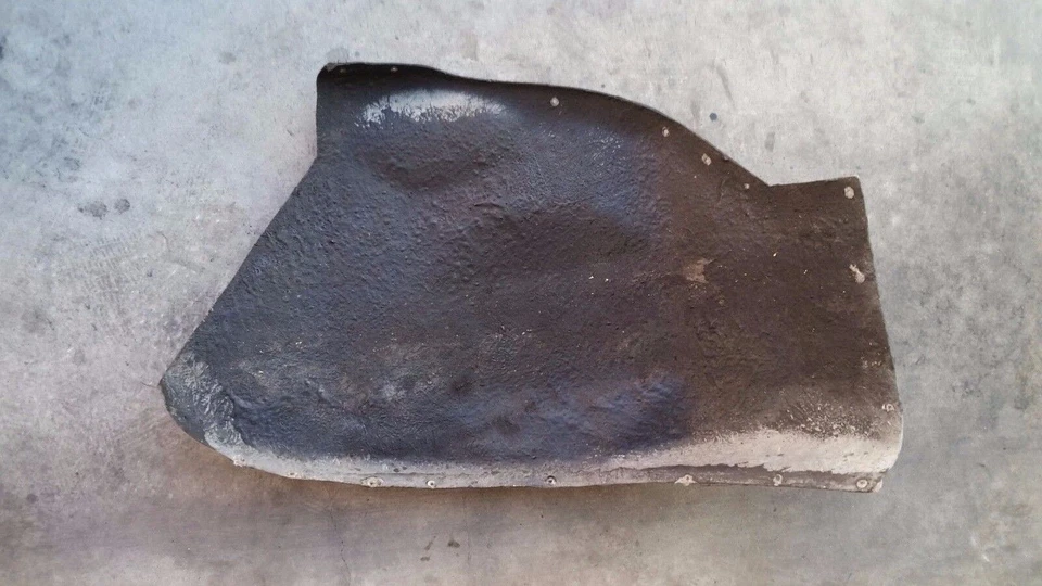 REVESTIMIENTO GUARDABARROS DELANTERO DERECHO 65 - 80 ROLLOS ROYCE SILVER SHADOW Foto 1 de 3