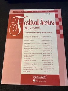 Menuett Paysanne for Flute & Piano by W.A. Mozart Rubank HL04476695 Music Book - Picture 1 of 3