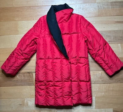Vtg Bill Blass Red Down Coat Wmn 4  Asymmetrical Button Black Contrast Collar - Image 1 of 4