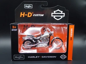 1984 84 FXST SOFTAIL HARLEY DAVIDSON MOTO MAISTO SERIE 44 RARA 1/18 MODELLO - Foto 1 di 8