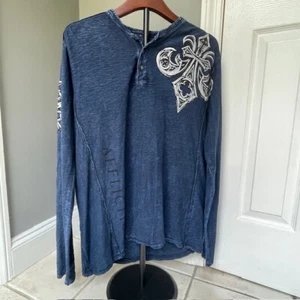 AFFLICTION Langarm Henley Hemd Blau Herren Small Wings Goth Grunge MMA - Bild 1 von 8