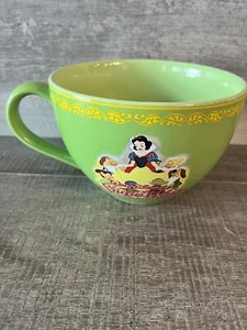 Disney Coffee/Soup/Cereal Snow White &Seven Dwarfs Extra Large Green Ceramic Mug - Picture 1 of 6