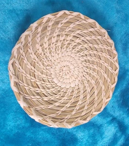 Cestino piatto design spirale tessuto a mano papago nativi americani - Foto 1 di 4