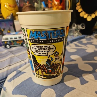 Vtg 1985 Masters of the Universe MOTU Plastic Cups Burger King He-Man Spydor - Image 1 of 4