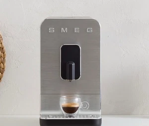 Smeg Bcc12 Automatic Bean To Cup Coffee Machine With Milk Frothier.  - Picture 1 of 5