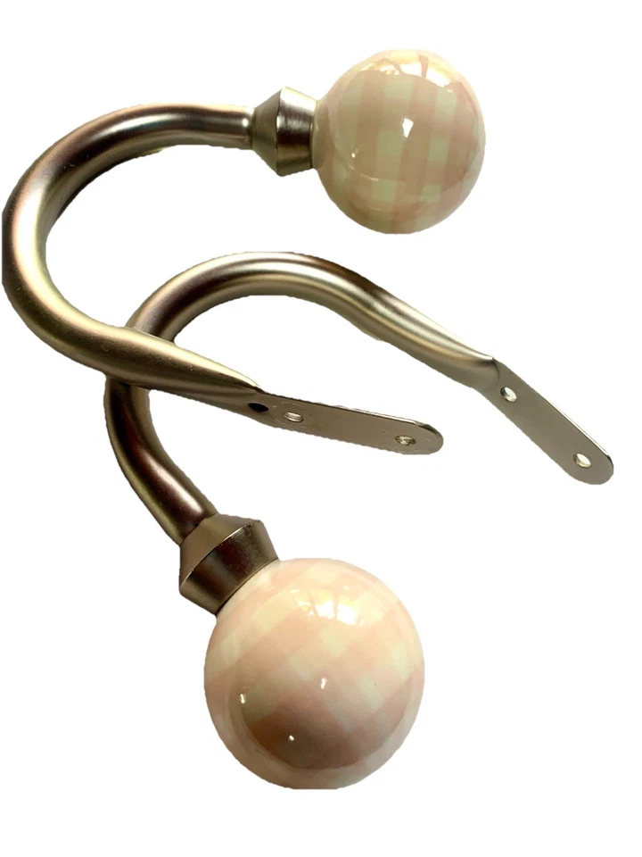 "Par de remates de cortina de cerámica de guinga rosa suave para niños Pottery Barn" Foto 1 de 4