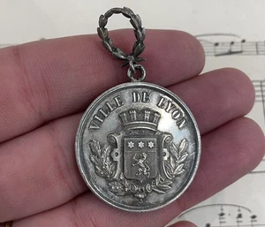 Colgante grande antiguo francés Art Nouveau de plata de ley Lyon c1900 - Imagen 1 de 3