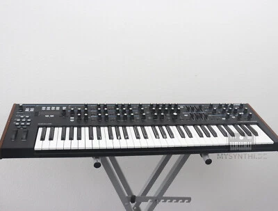 Novation Summit - 16-stimmig polyphoner Synthesizer + OVP + 2 J. Gewährleistung - Bild 1 von 4