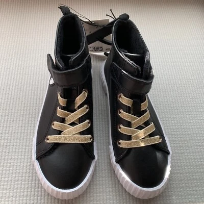 Nuevo H & M Niñas Minnie Mouse Imitación Cuero Zapatillas Altas Zapatos Negros EE. UU. 10.5 Foto 1 de 4