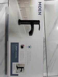 Nuevo grifo de baño Moen 84484BL Laken 1 manija un orificio con drenaje negro mate - Imagen 1 de 2