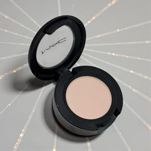 MAC Lidschattenpulver einzeln, Vanille (samt) 0,05 Unzen/1,5 g volle Größe kostenloser Versand - Bild 1 von 12