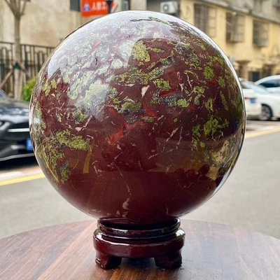 Esfera de piedra de sangre de dragón - Orbe de jaspe pulido - 17,5 lb Foto 1 de 4