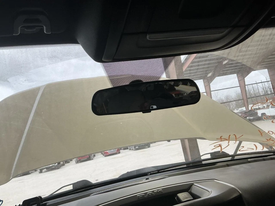 Espejo retrovisor nuevo estilo rueda de 6 orejetas para camioneta Dodge 1500 19-23 4903634 Foto 1 de 1