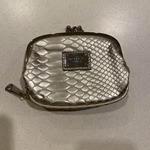 Liz Claiborne Vintage Coin Purse Black Faux Skin Cover Tri Fold Faux Crocodile - Picture 1 of 5