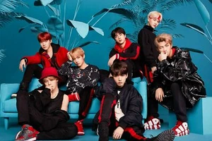 BTS POSTER 24 X 36 Inches Looks great K-POP - Picture 1 of 2