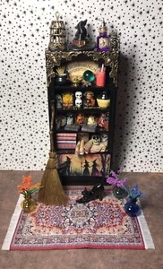 1::12 SCALE MINIATURE DOLLHOUSE WITCH SHELF  BOOKCASE - Picture 1 of 8
