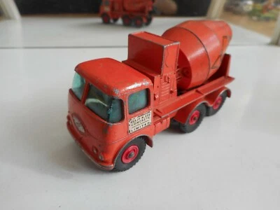 Camion en béton Matchbox King Size Ready Mix orange - Photo 1/2