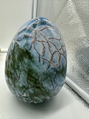 Hermoso vidrio artístico estilo Murano huevo de Pascua azul verde rojo 5 1/2" de alto Foto 1 de 4
