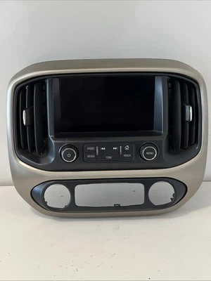 2018 GMC CANYON AUDIO EQUIPMENT RADIO CONTROL PANEL DISPLAY SCREEN OEM 84098960 - Image 1 of 4