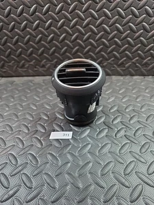 AUDI A3 8P FRONT DASHBOARD HEATER AIR VENT RING 8P0820901  - Picture 1 of 5