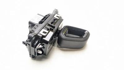 VOLVO XC40 GEAR LEVER SELECTOR SHIFTER AUTOMATIC 32324877 2024 - Image 1 of 4