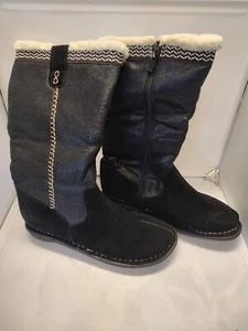 LAMO Women's Size 9 Black Suede Boots Camper Tall PW7011 - Picture 1 of 7