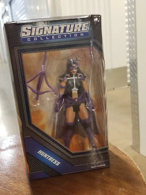 Figura de acción HUNTRESS Mattel Matty Collector DC COMICS Signature JLU Batman EE. UU. Foto 1 de 4