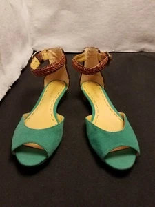 LNWO US7.5M NINE WEST Dromio MULTI-COLOR ADJ STRAP PEEP TOE LOW HEEL SANDALS - Picture 1 of 12